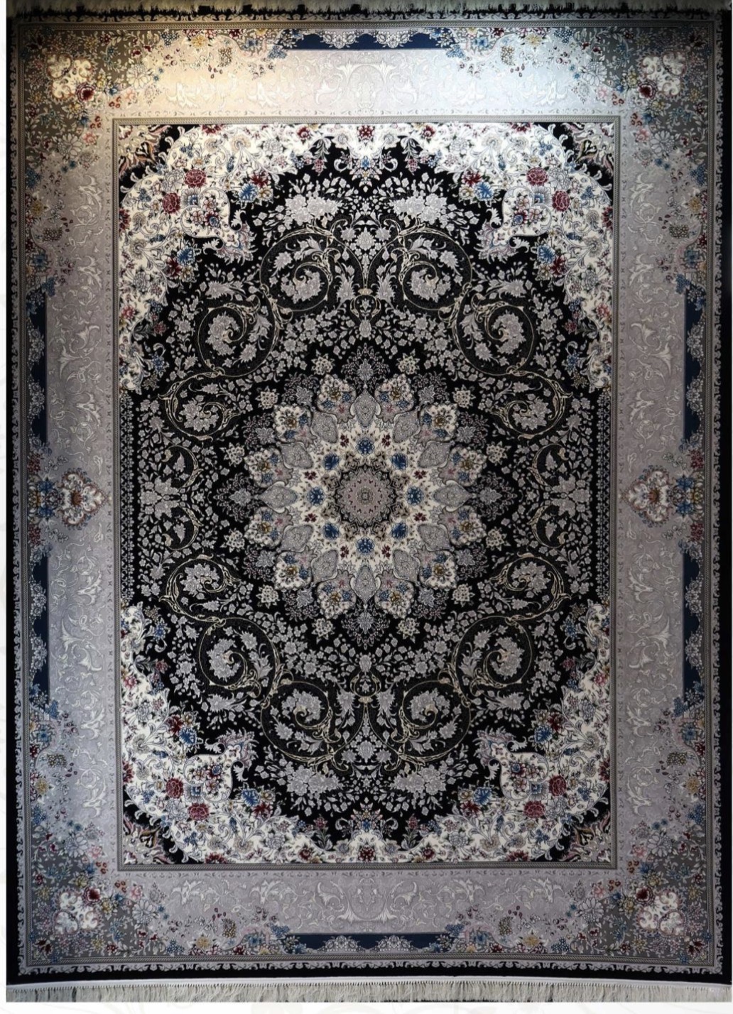 فرش ۷۰۰ شانه ۹ متری کاشان رنگ سرمه ای طرح شاهانه khan
